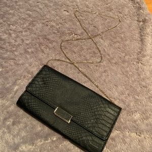 Multi Use Handbag Cross/Shoulder/Clutch